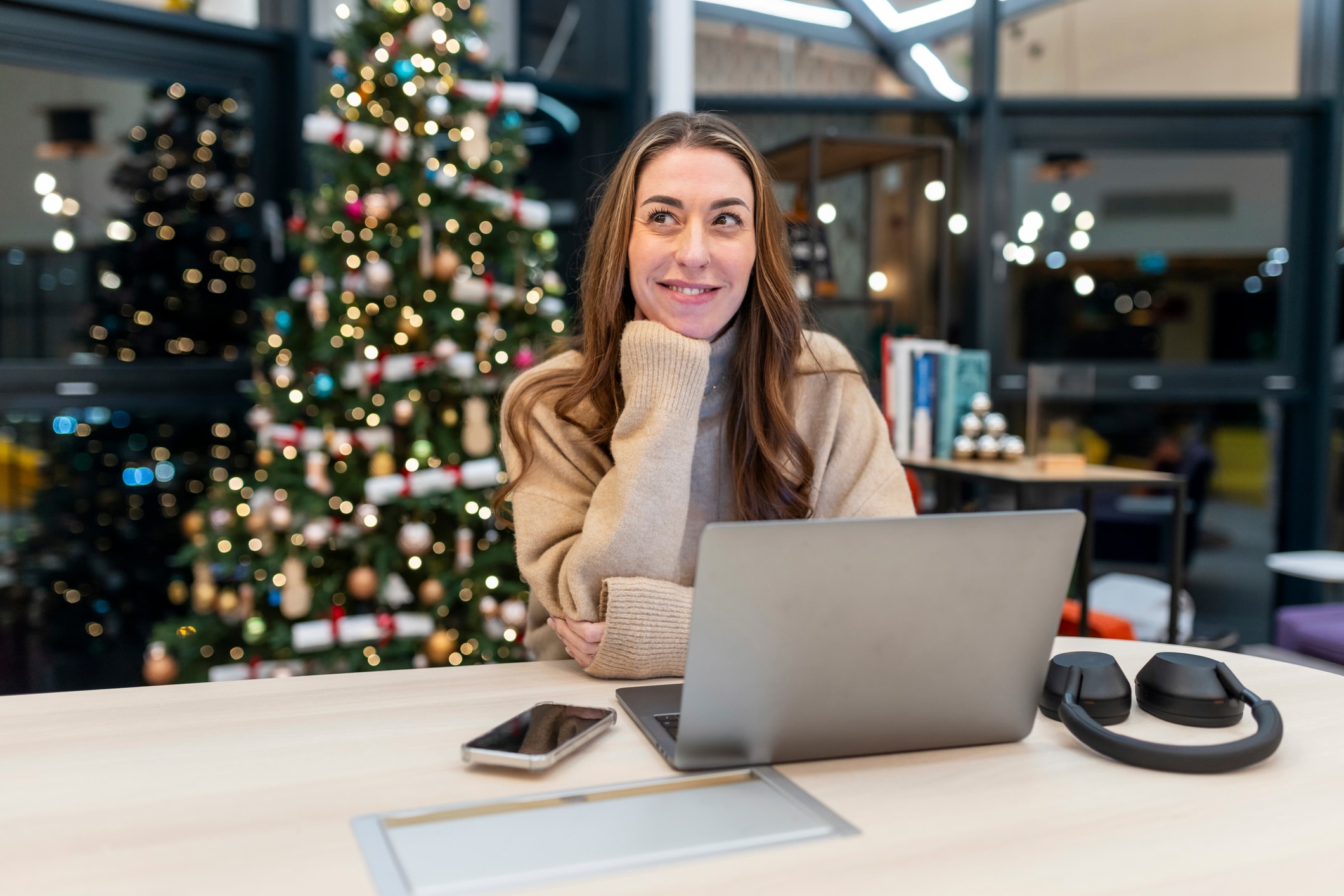 Employer’s Guide to Reducing Holiday Stress & Boosting Employee Morale                  