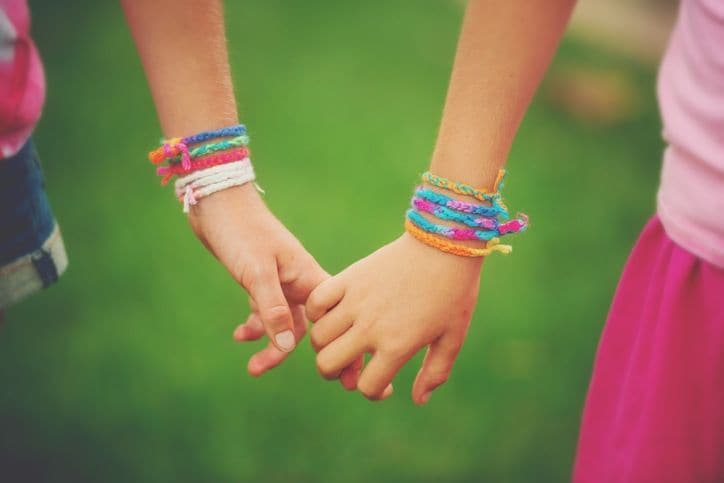 Easy Friendship Bracelets For Kids to Make Themselves