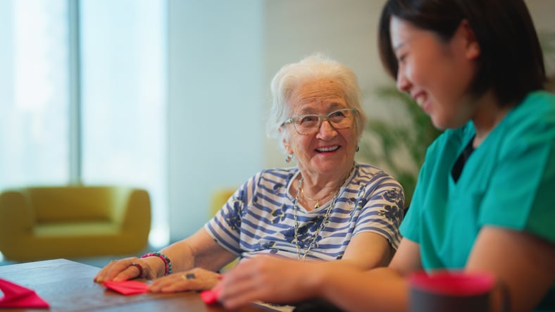 Adult day care: What it is and how to choose a centre