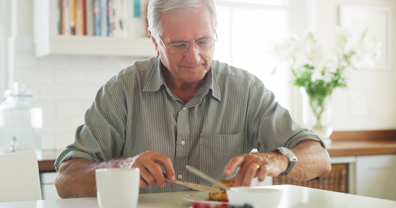 Signs seniors aren’t eating enough and how to help