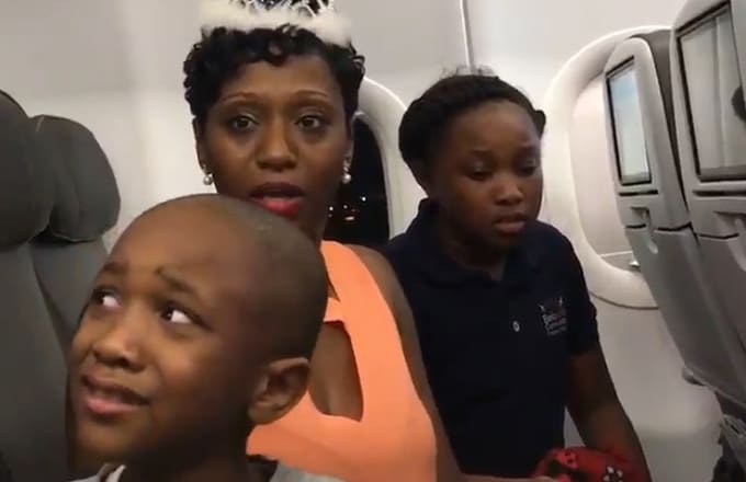 Family Kicked Off JetBlue Flight Because of Birthday Cake