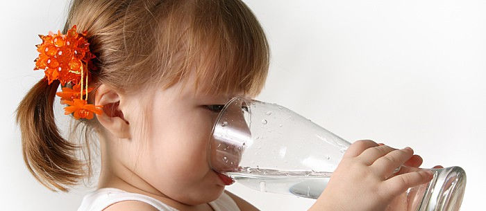 when-can-babies-drink-water-and-other-beverages-care-resources