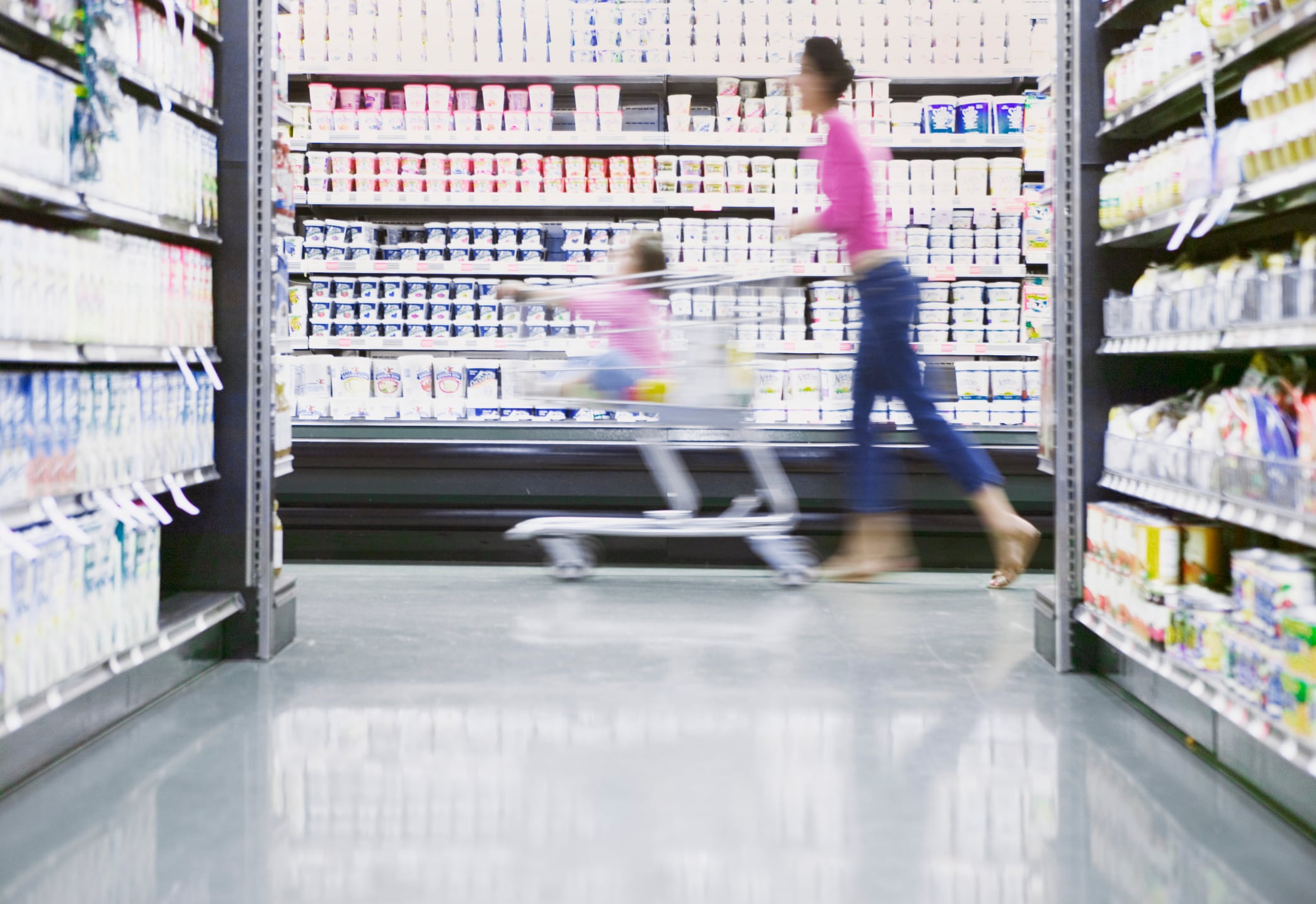 Mom’s viral grocery shopping photo reminds us why parent shaming isn’t OK