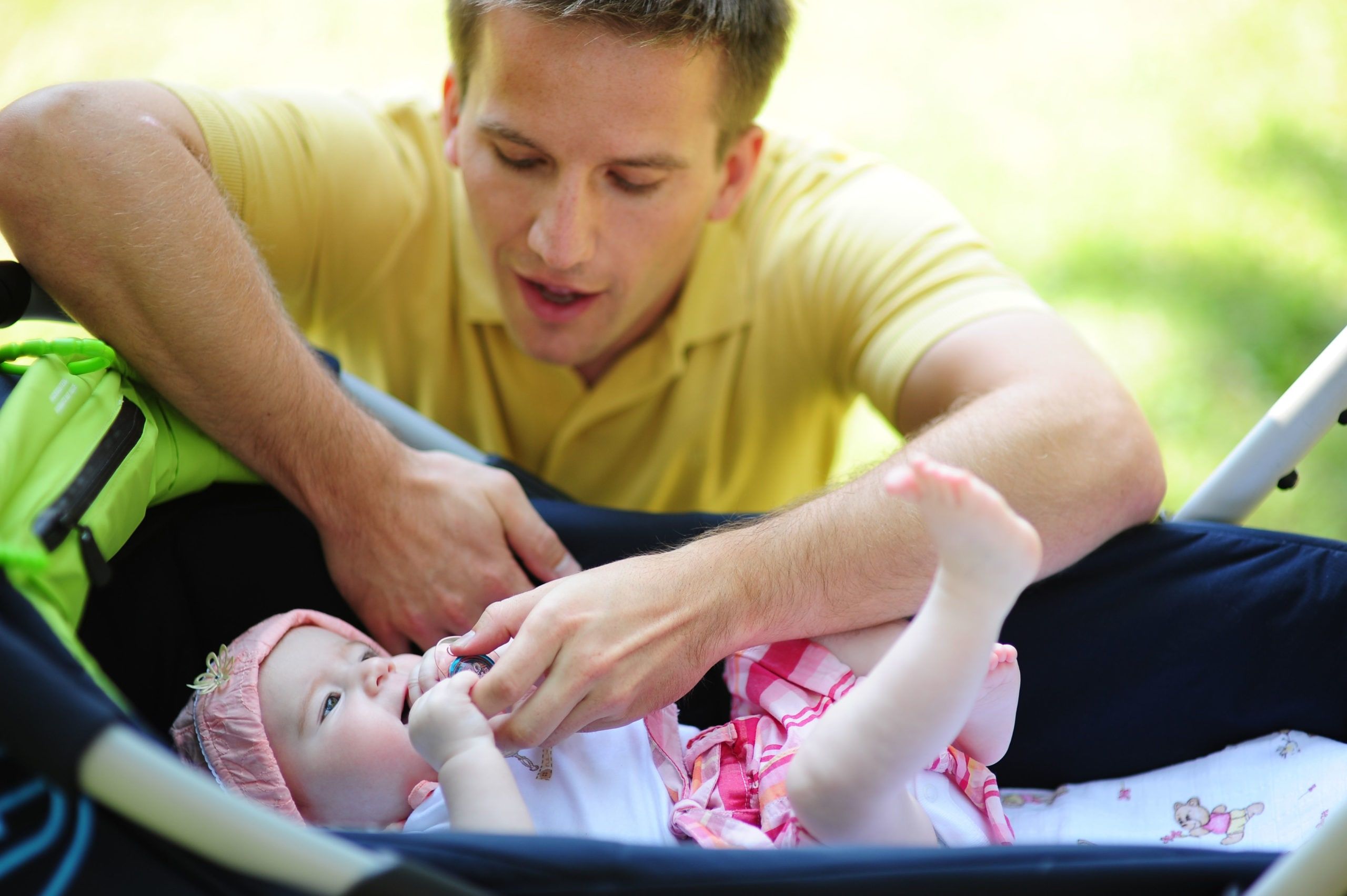 care-study-finds-hugs-not-handshakes-for-dads-today-care