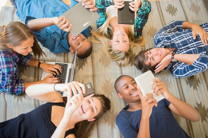 6 Tips to Monitor Teens and Social Media