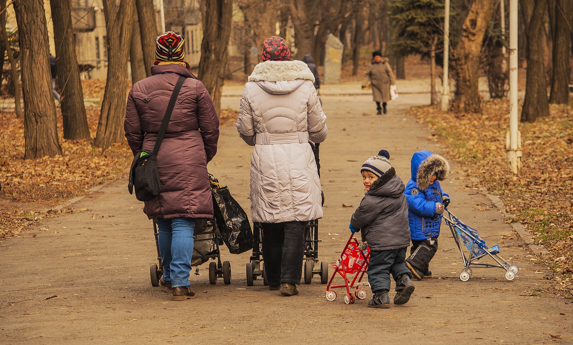 Stroller Showdown: Bugaboo Bee3 vs. 2017 Britax B-Ready