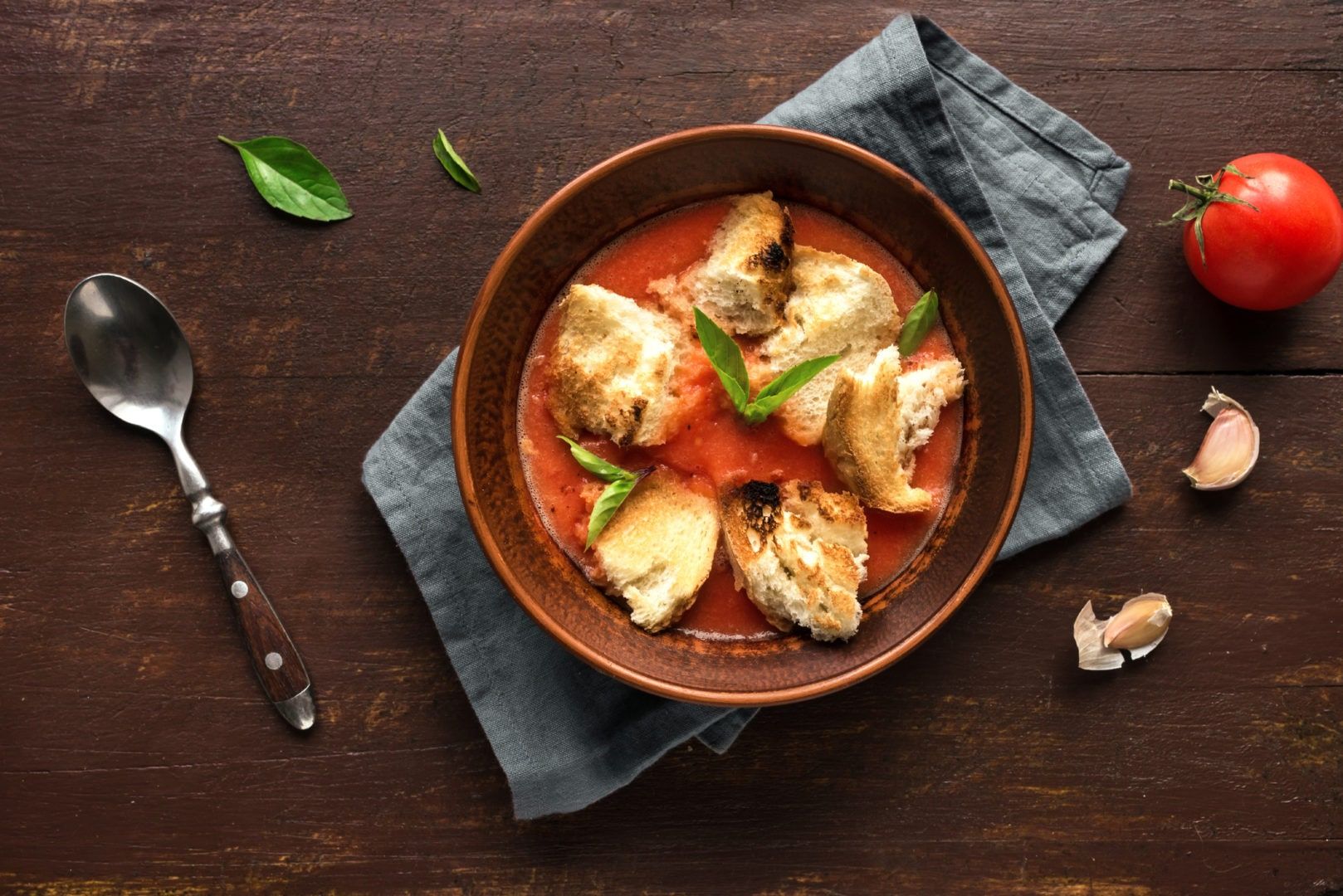 One Pot Spanish Chicken and Potatoes Recipe - Pinch of Yum