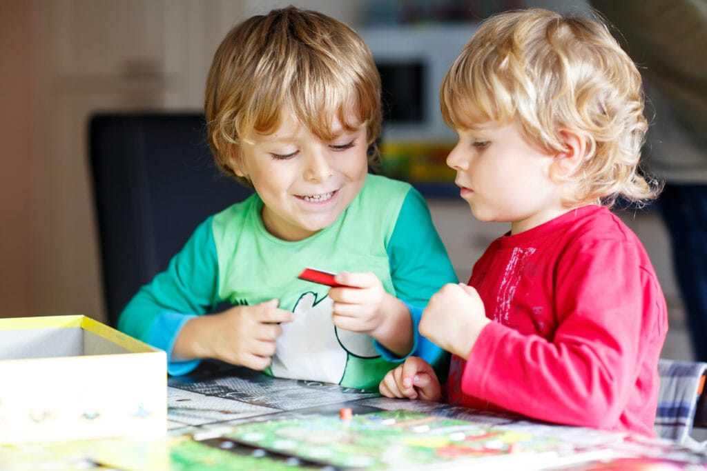 15 games for 3-year-olds to play with others