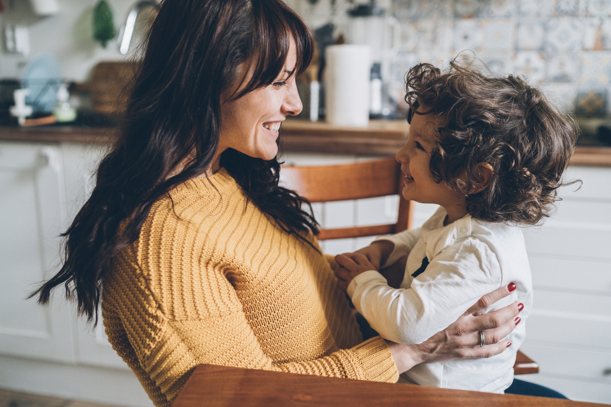 Is ‘the mother’s kiss’ method safe for removing an object from a kid’s nose?