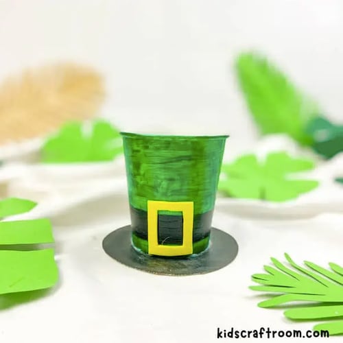 15 Green Accessories for St. Patricks Day - She Wears Many Hats
