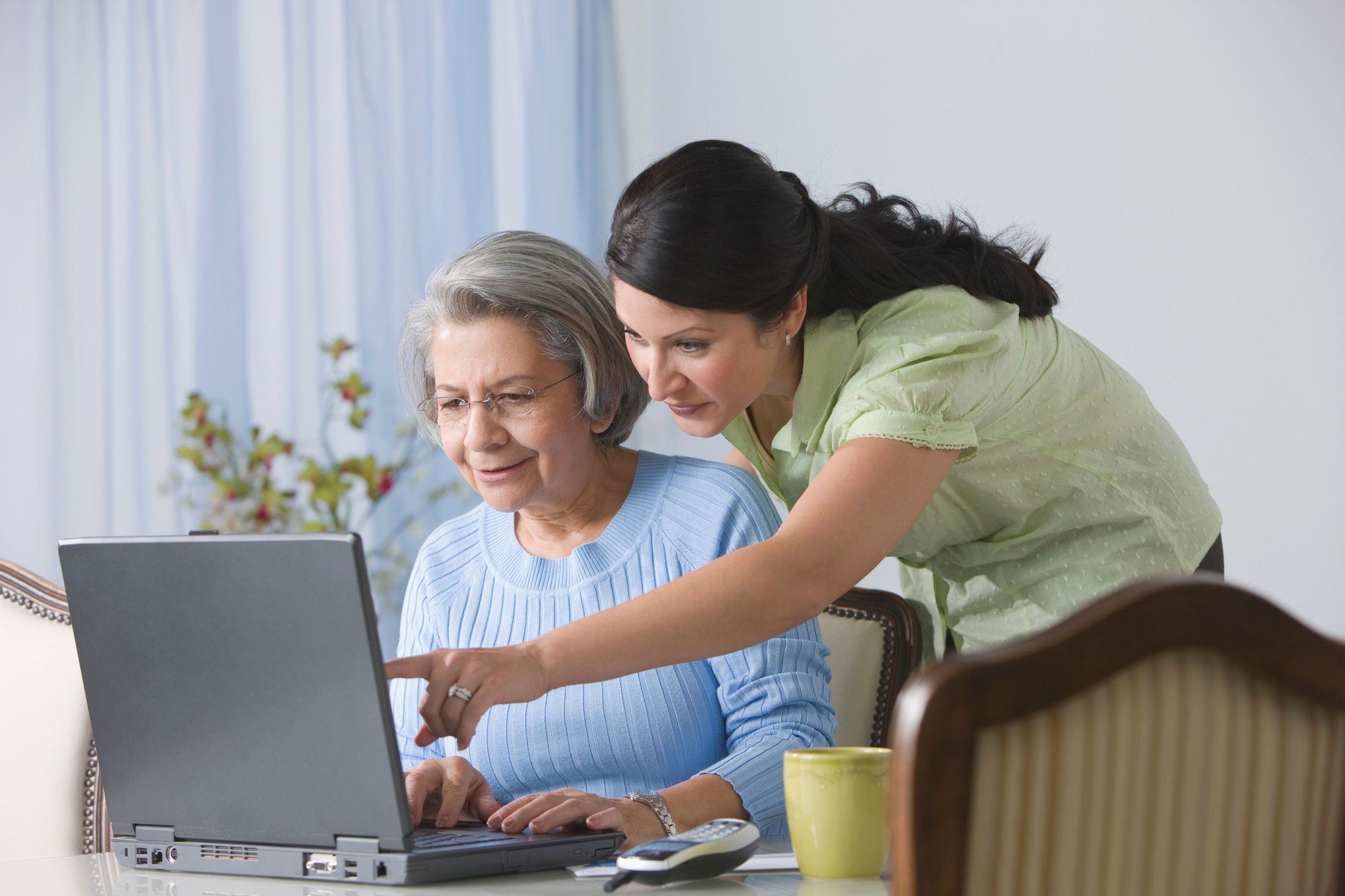 technology-to-help-older-adults-stay-engaged-independent-vitality