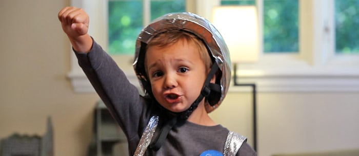 Easy DIY Halloween Ideas: Astronaut