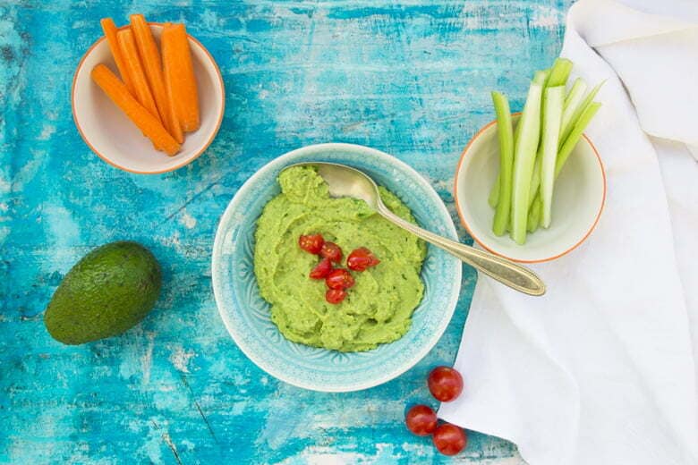 guacamole and veggies