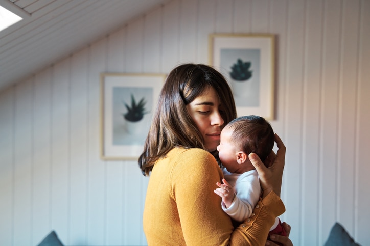 The 4th trimester: What new parents need to know about this fragile period