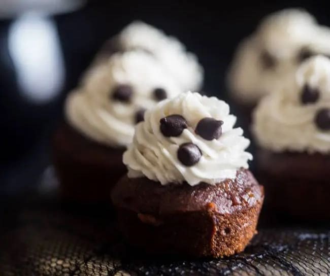 Gluten-free banana mini ghost cupcakes 