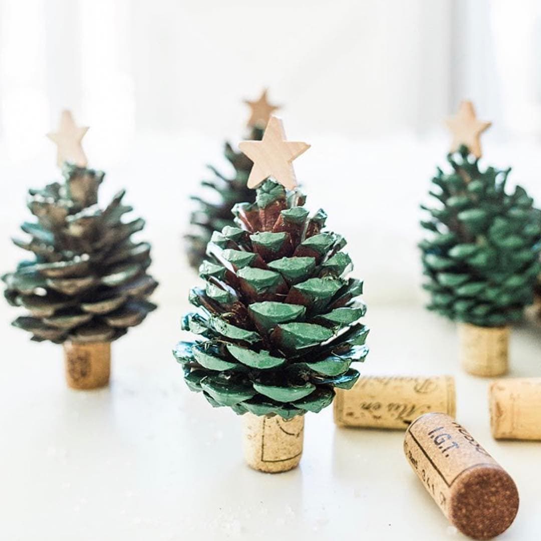 Christmas Tree Pine Cone Ideas are easy and fun diy for all ages.