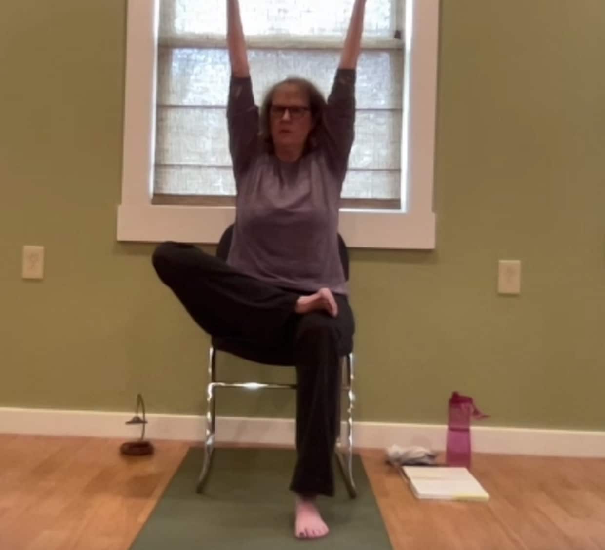 Yoga for the Elderly: Better Posture and Less Pain | HealthNews