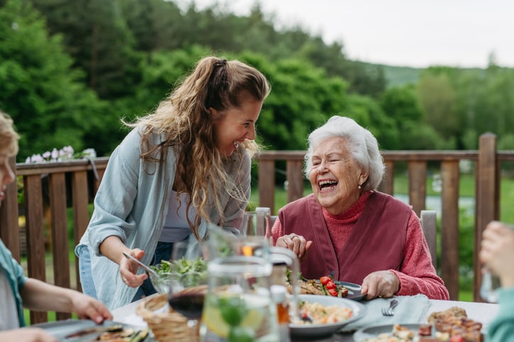 How to increase appetite in seniors: Expert tips that work