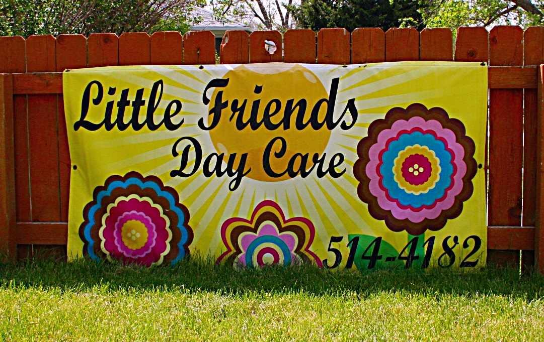 Little Friends Day Care Logo