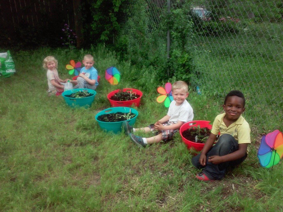 Discovery Village Child Care Ministry Logo