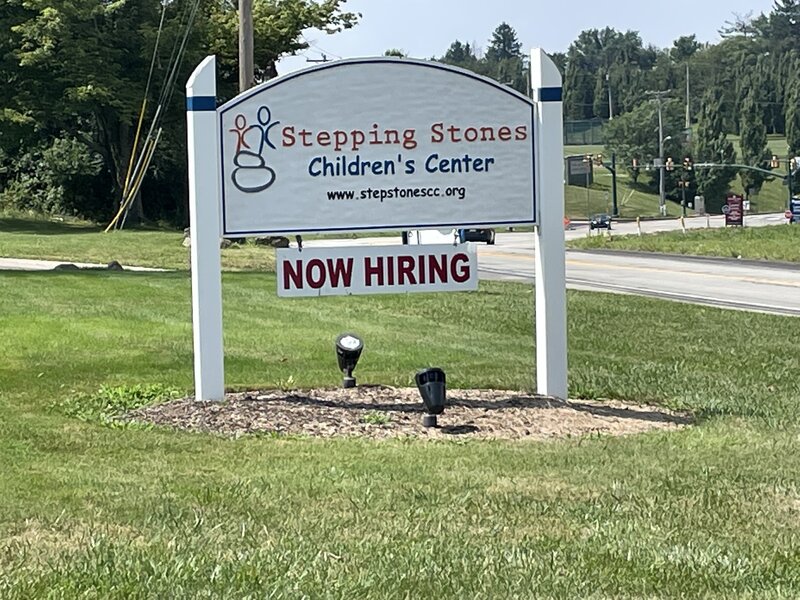 Stepping Stones Children's Center Logo