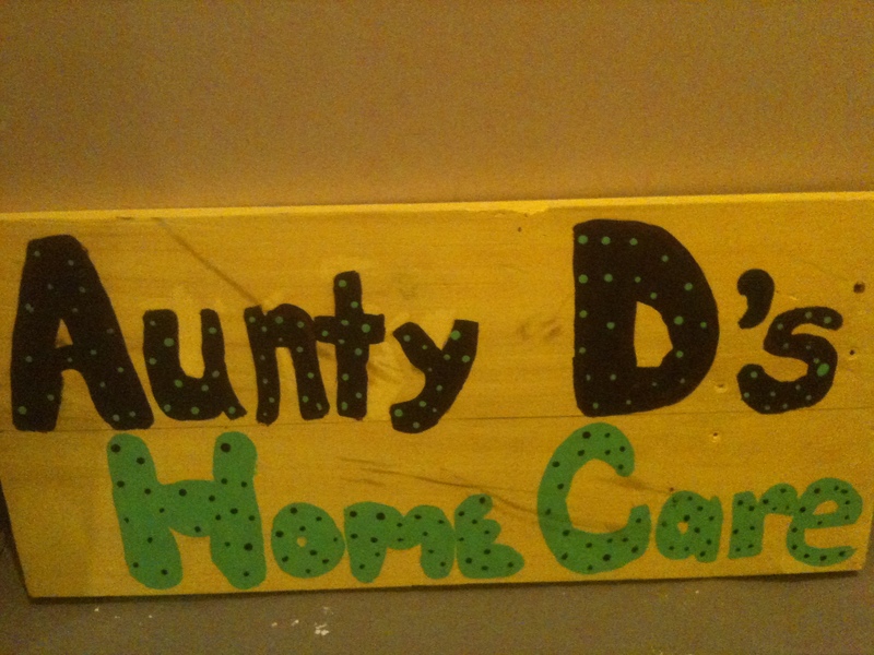 Auntie D's Homecare Logo