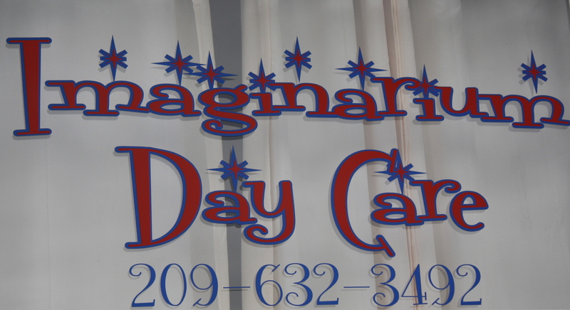 Imaginarium Daycare Logo