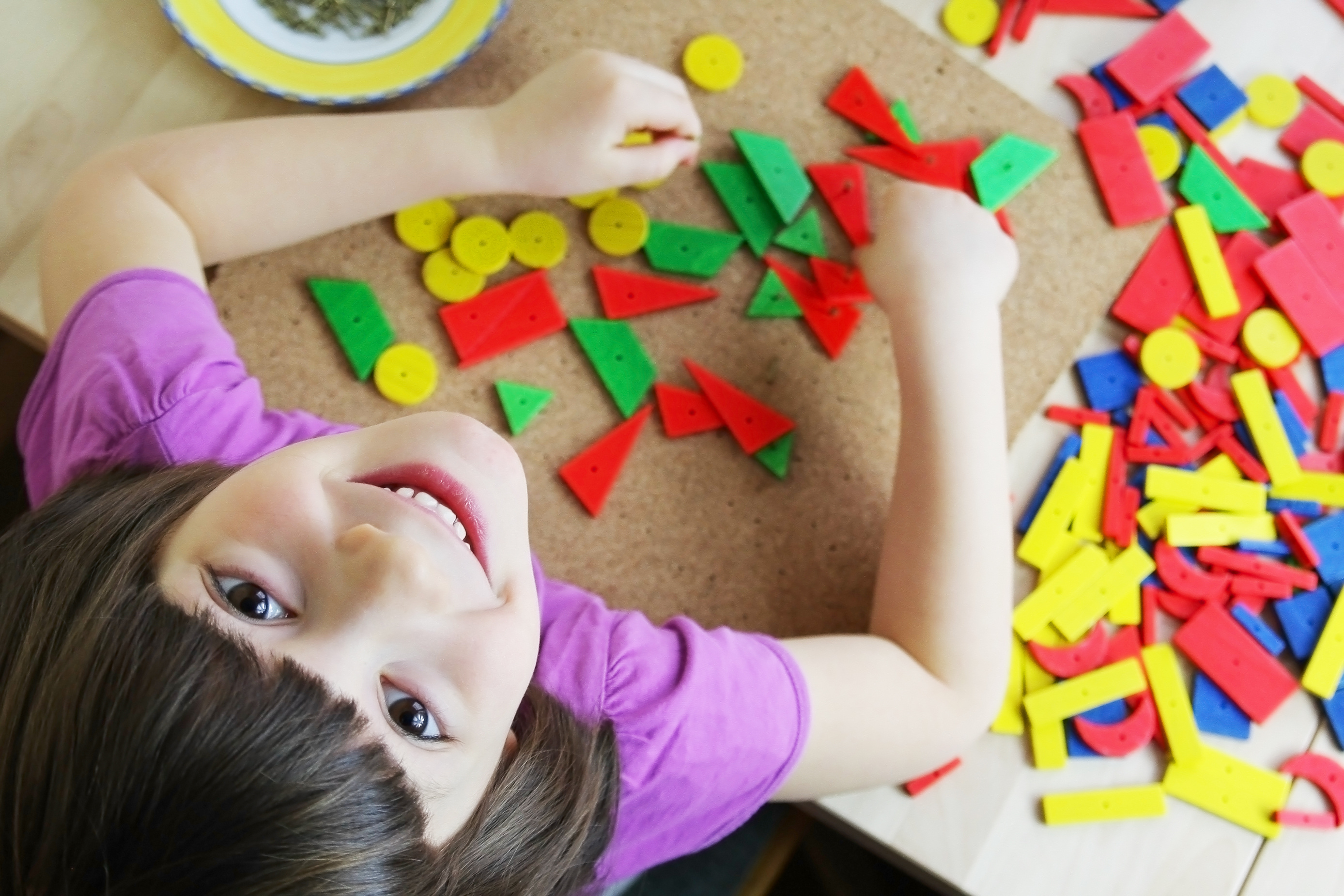 Simi Valley Montessori Preschool Logo