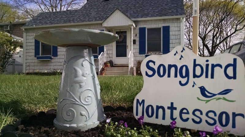 Songbird Montessori Logo