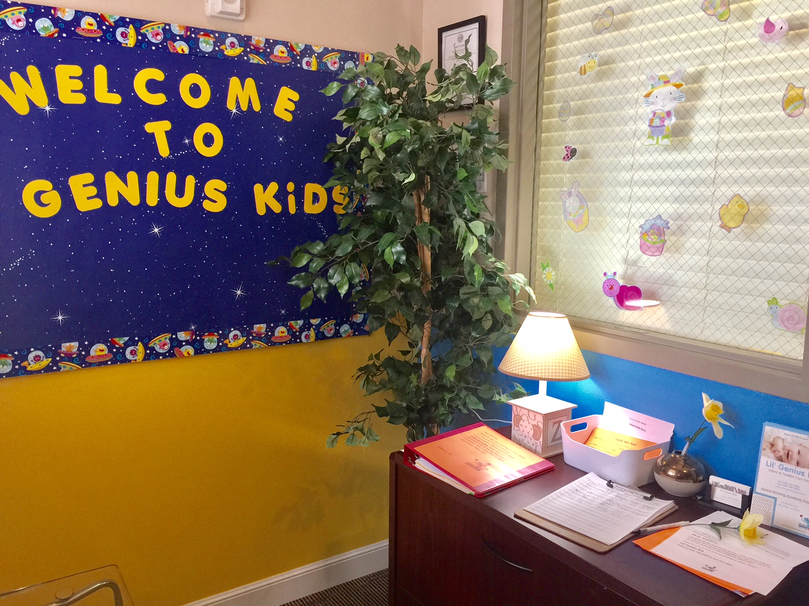 Lil' Genius Kid Infant & Toddler Center Logo