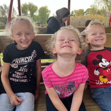 Full Time Nanny For 3 Fun Loving Kiddos