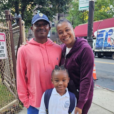 Pick Up & Drop Off To School Only Nanny Needed For 1 Child In Springfield Gardens.