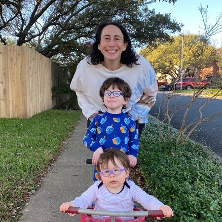 Engaging Experienced Nanny Needed For 2 Goofballs In Austin