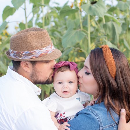 Nanny/helper Needed For 1 Child And An Expecting Mother.
