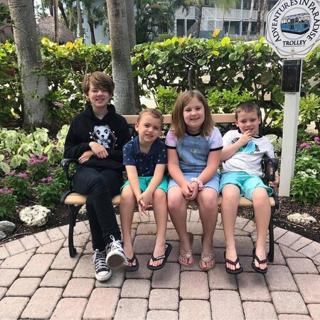 Babysitter Needed For 3 Children In Lakeland.