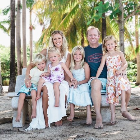 Babysitter For Four Kids In Kailua