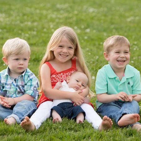 Babysitter/  Needed For 3 Children In San Rafael