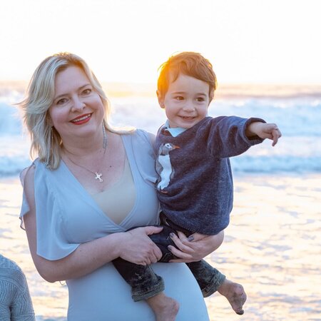 Looking For A Dependable Mother's Helper  For Family Living In Manhattan Beach