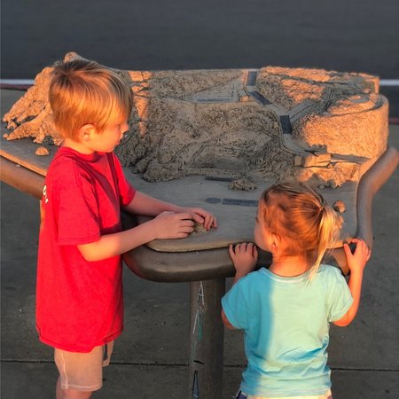 Babysitter Needed For 3 Child In San Francisco.